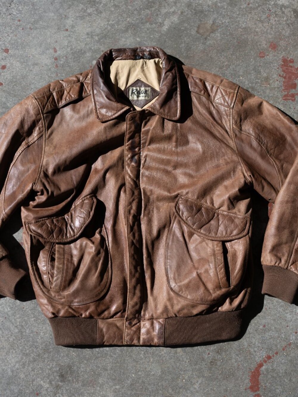 90s Leather Bomber Jacket - Picture 4 of 10